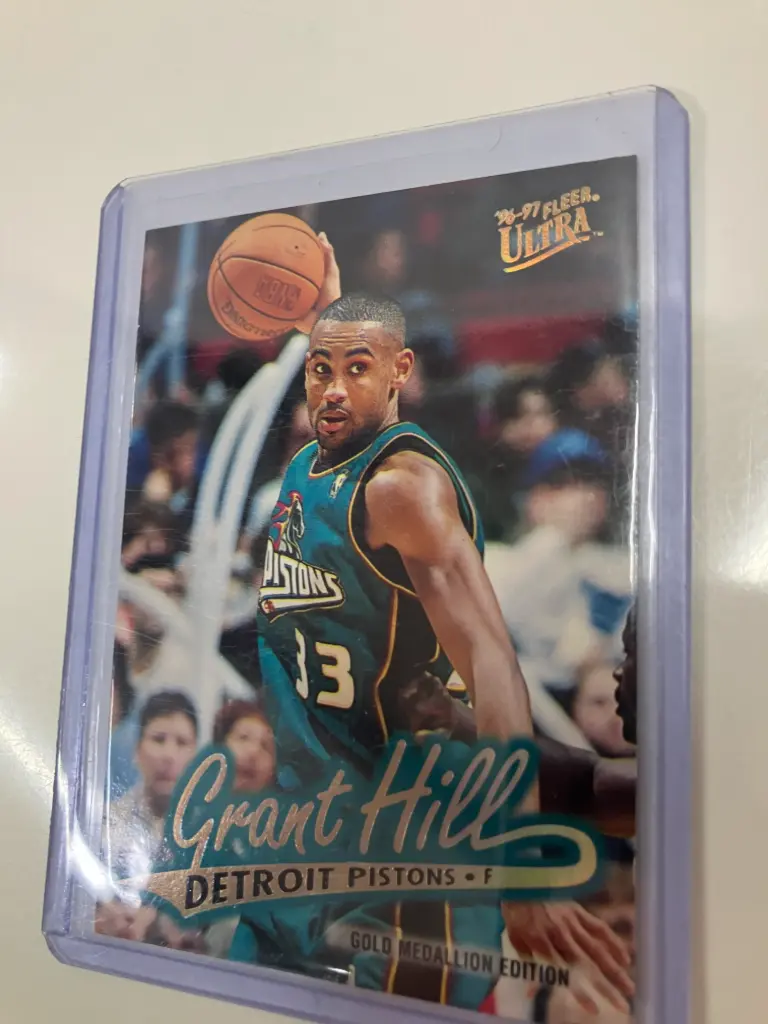 Grant hill Ultra fleer Gold Medailion edition