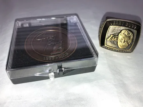 Set Bague commémorative vet pièce Jerry Buss