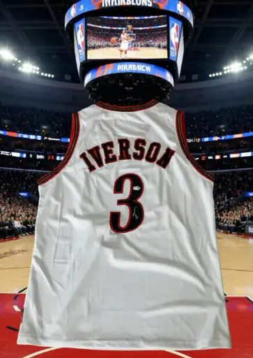Maillot Replica signé à la main par Allen Iverson